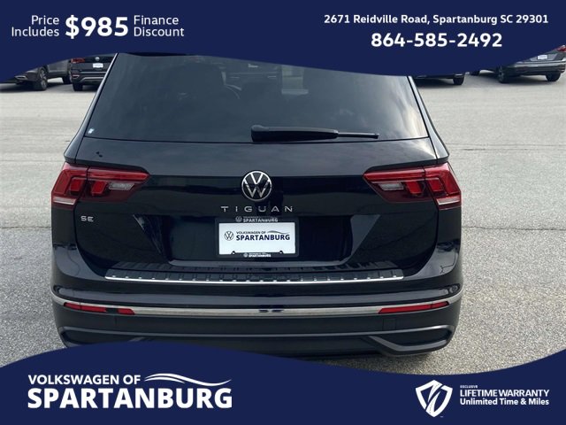 Used 2023 Volkswagen Tiguan SE image 4