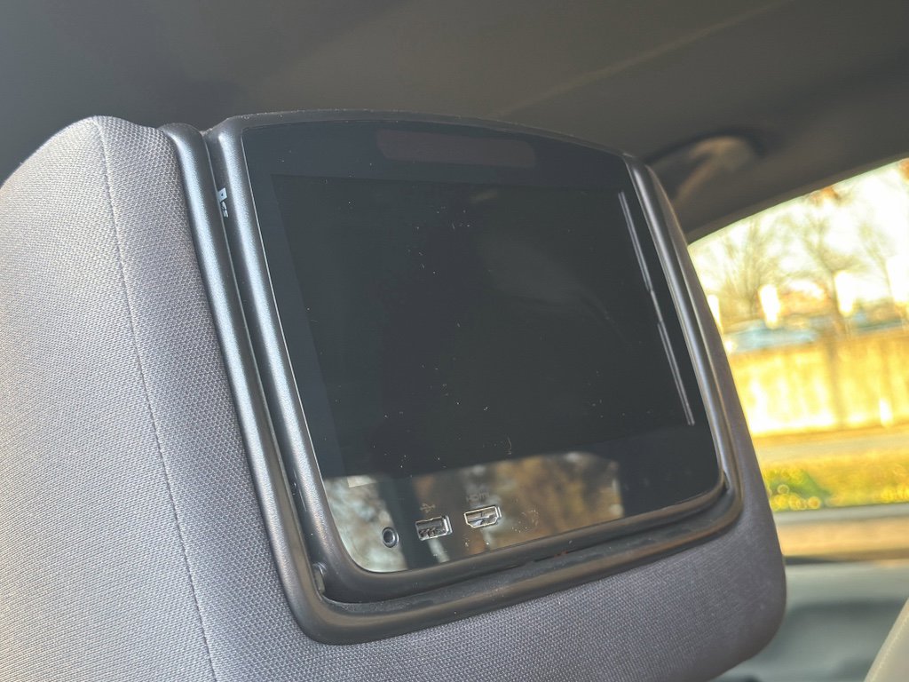 Certified 2024 Nissan Titan SV w/ SV Convenience Package image 31