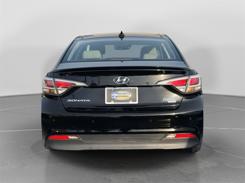 Used 2016 Hyundai Sonata Limited w/ Option Group 02 image 6