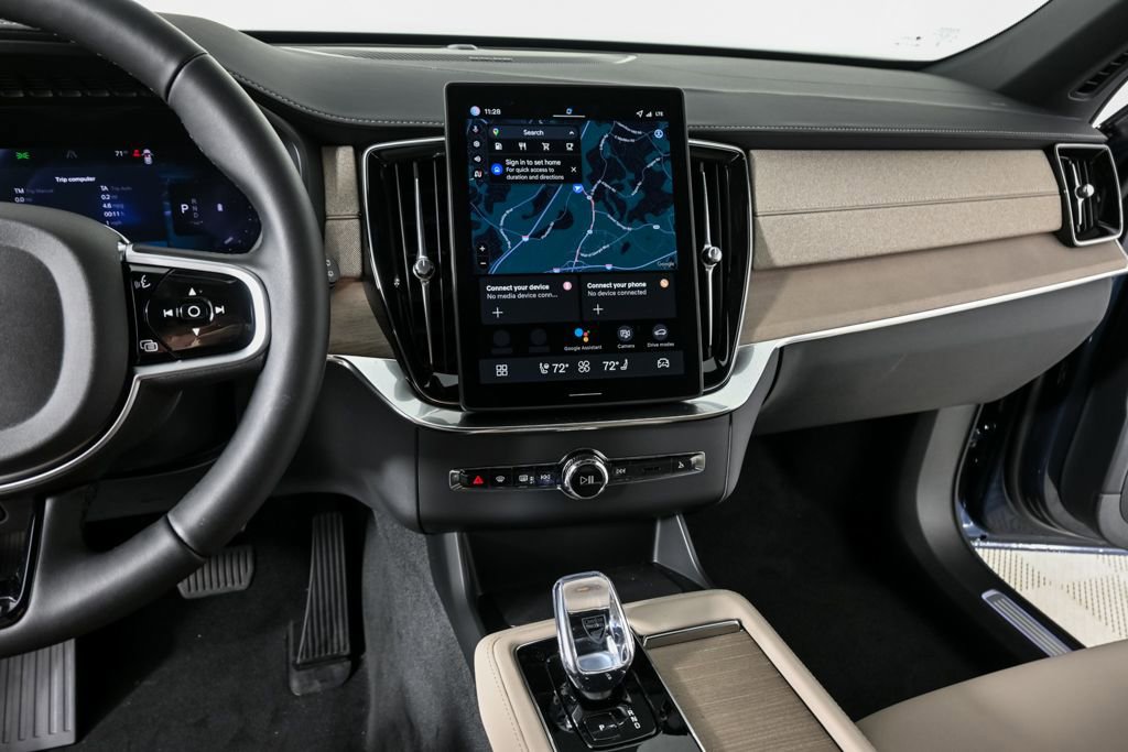 Certified 2026 Volvo XC90 B6 Plus w/ Protection Package Premier image 15