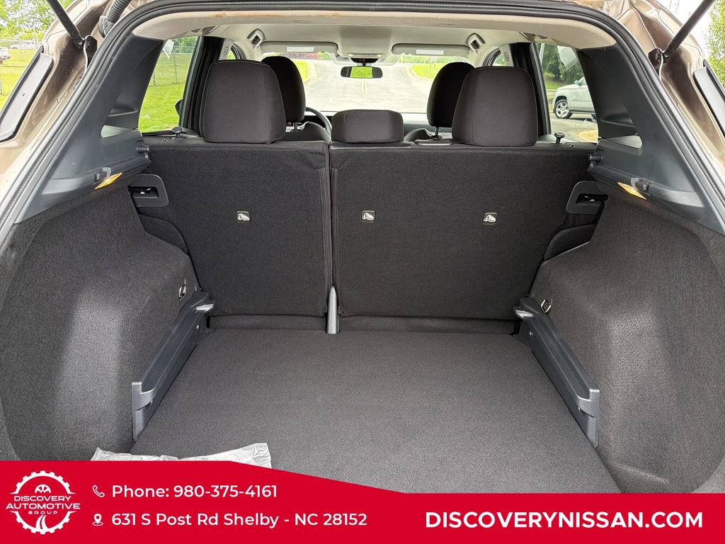 Certified 2026 Nissan Kicks SV w/ Charging Package FWD image 34