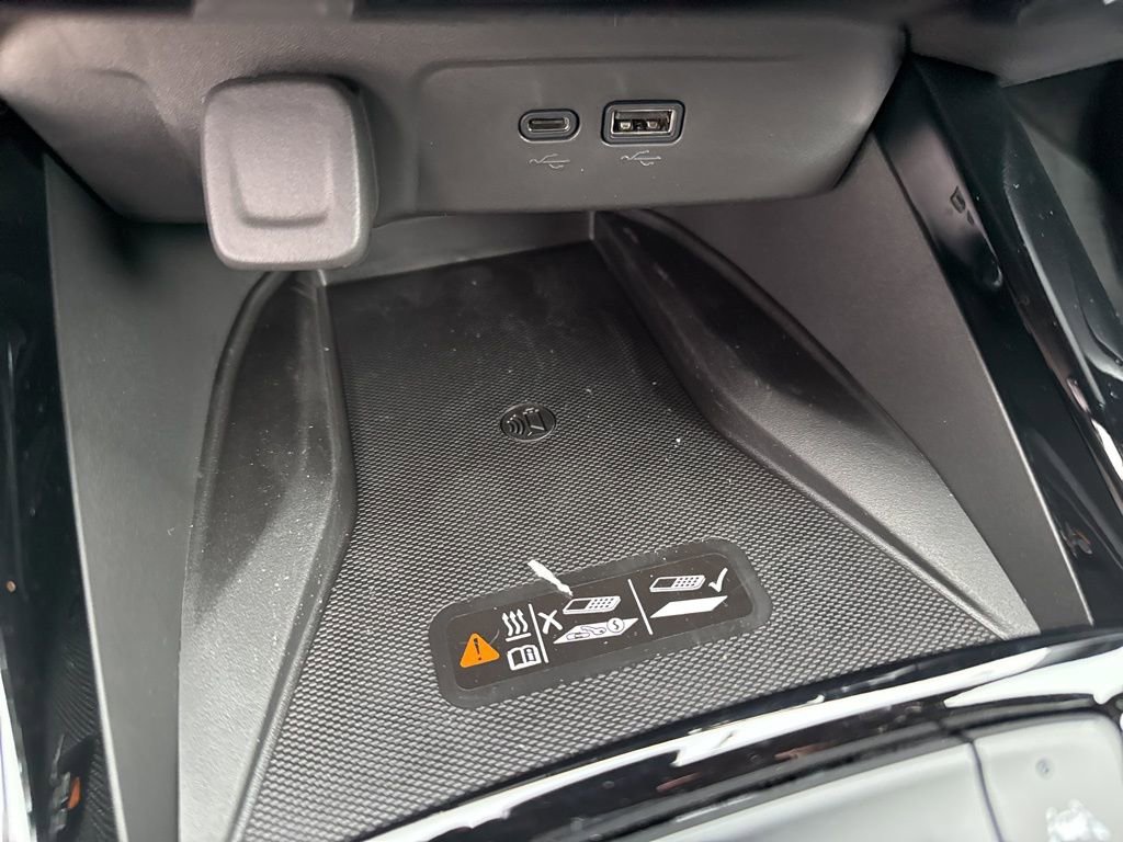 New 2026 Chevrolet Trax RS w/ Sunroof Package image 42