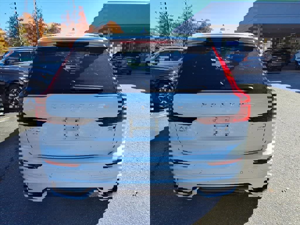 New 2026 Volvo XC60 B5 Core image 4