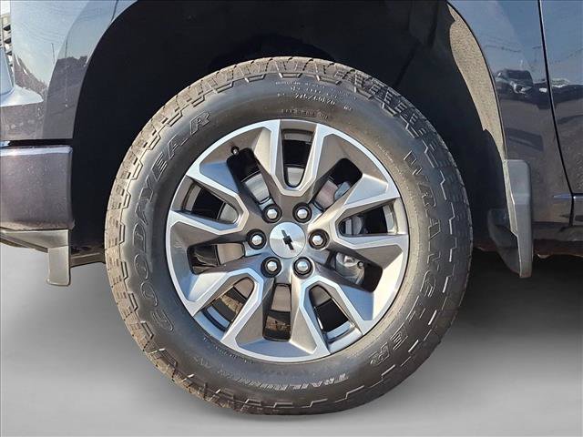 Used 2024 Chevrolet Silverado 1500 RST AWD/4WD image 21