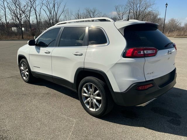 Used 2018 Jeep Cherokee Limited image 3