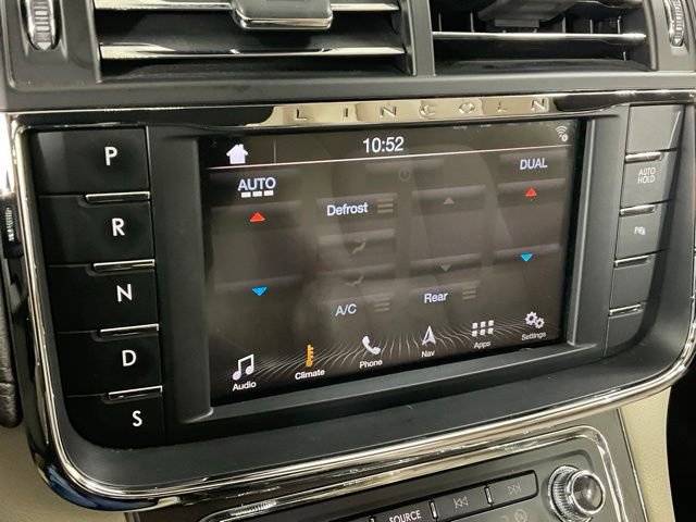Used 2017 Lincoln Continental Reserve w/ Climate Package AWD/4WD image 9