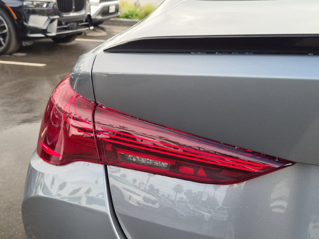 Used 2027 BMW M4 Competition RWD image 23