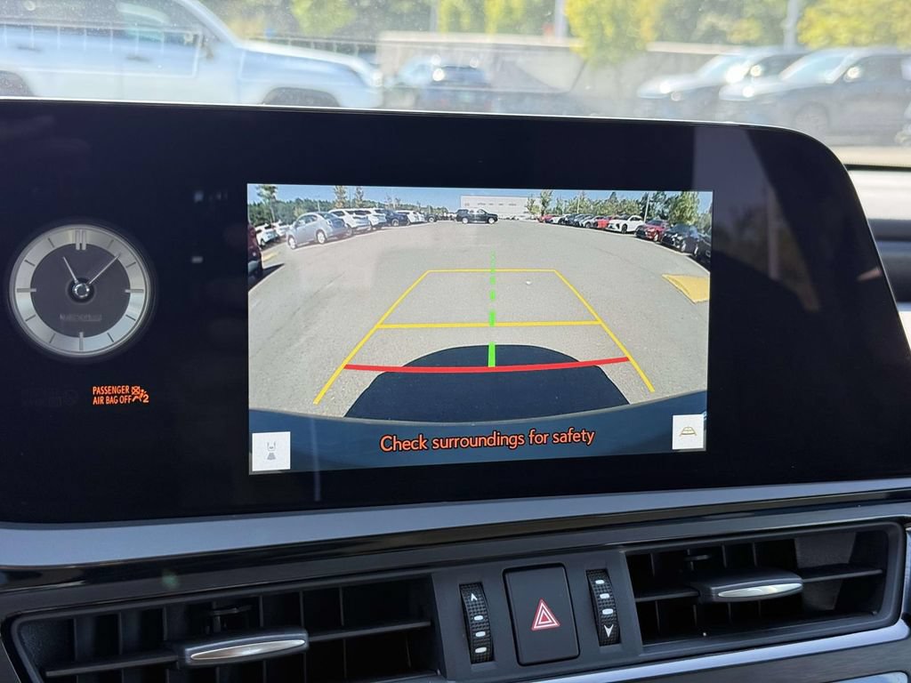 Used 2025 Lexus ES 350 w/ Premium Package FWD image 11