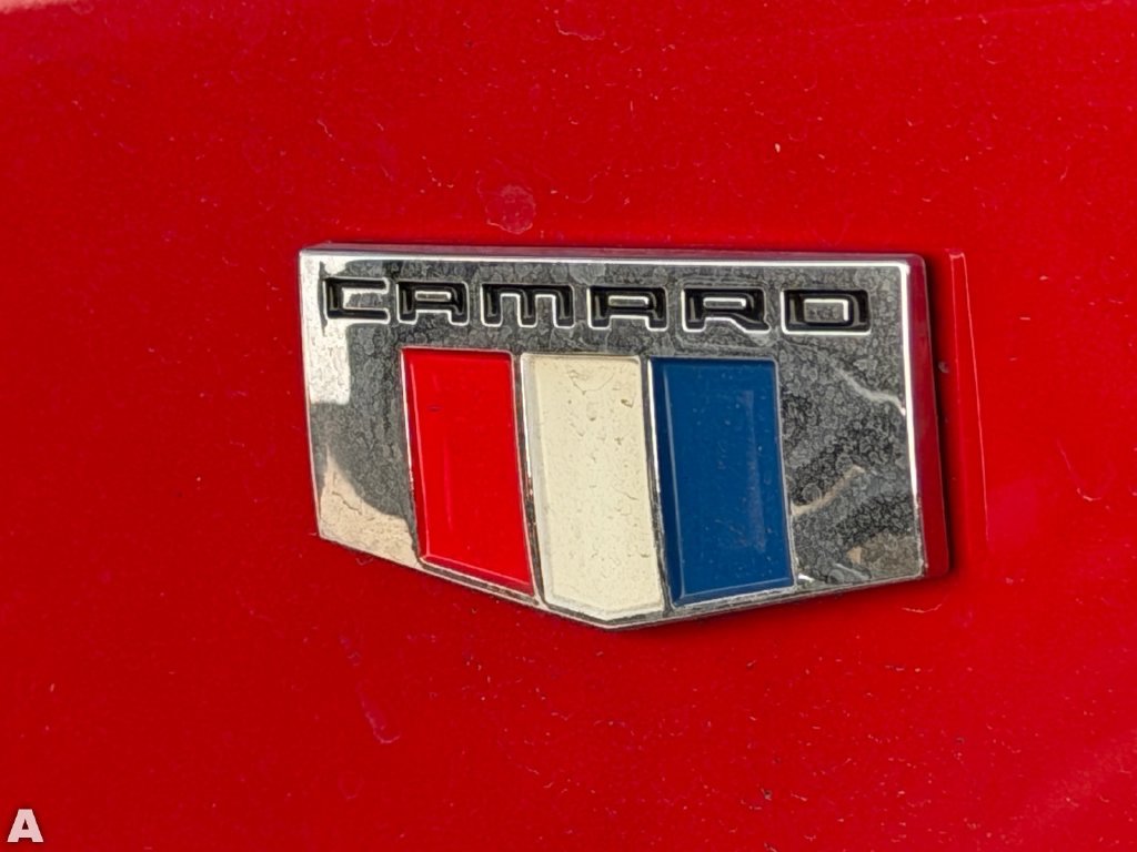 Used 2019 Chevrolet Camaro SS RWD image 6