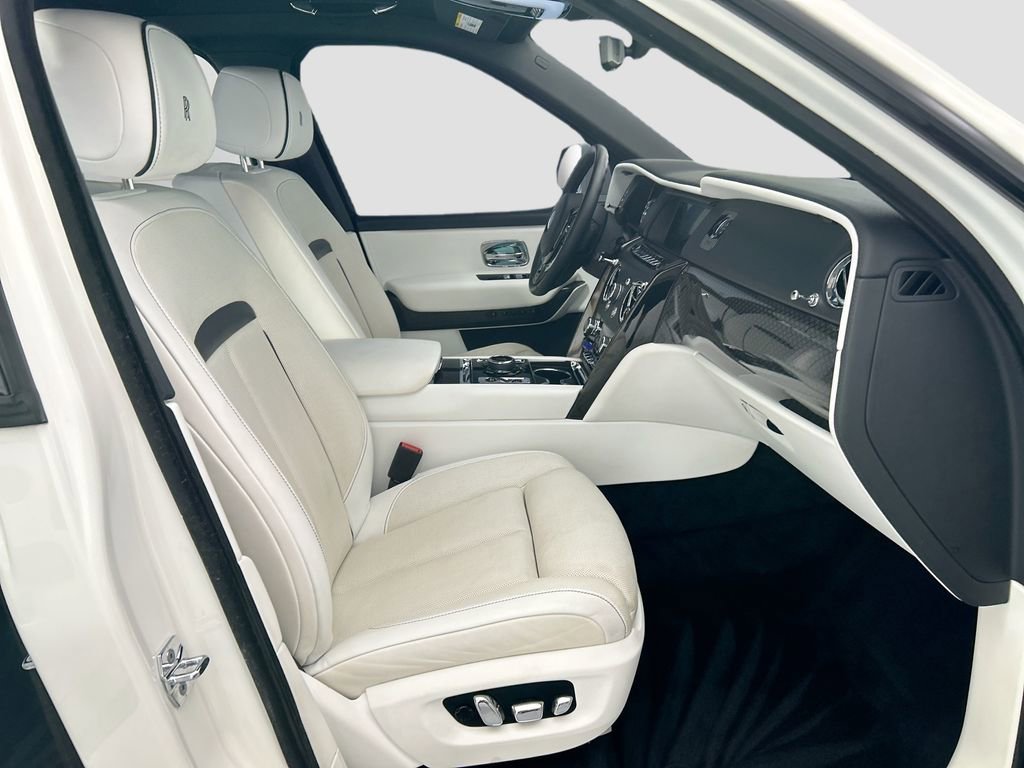 Used 2021 Rolls-Royce Cullinan Black Badge AWD/4WD image 19