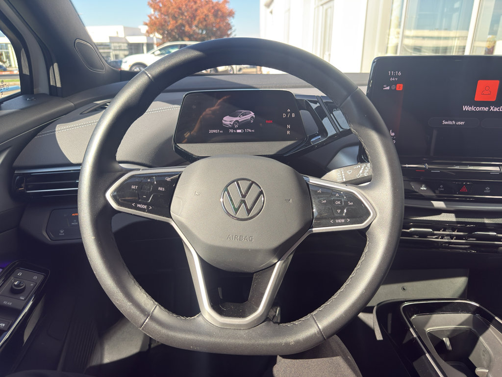 Used 2023 Volkswagen ID.4 Pro image 10