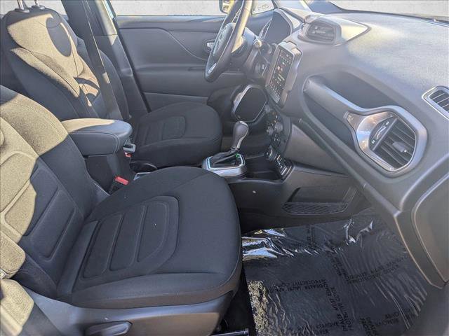 Used 2022 Jeep Renegade Latitude w/ Convenience Group image 21