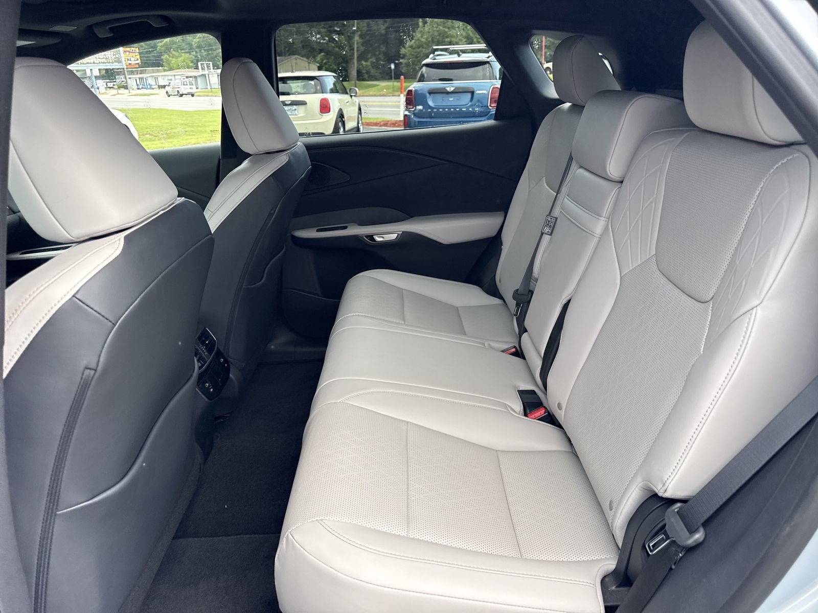 Used 2024 Lexus RX 350 Premium Plus w/ Convenience Package FWD image 10