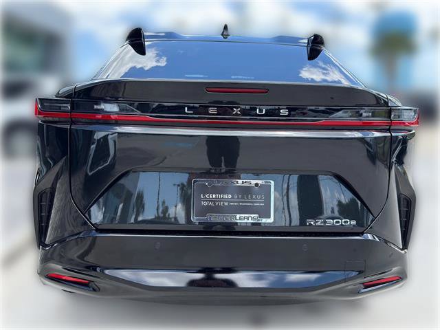 Used 2025 Lexus RZ 300e w/ Accessory Package (Z1) image 7
