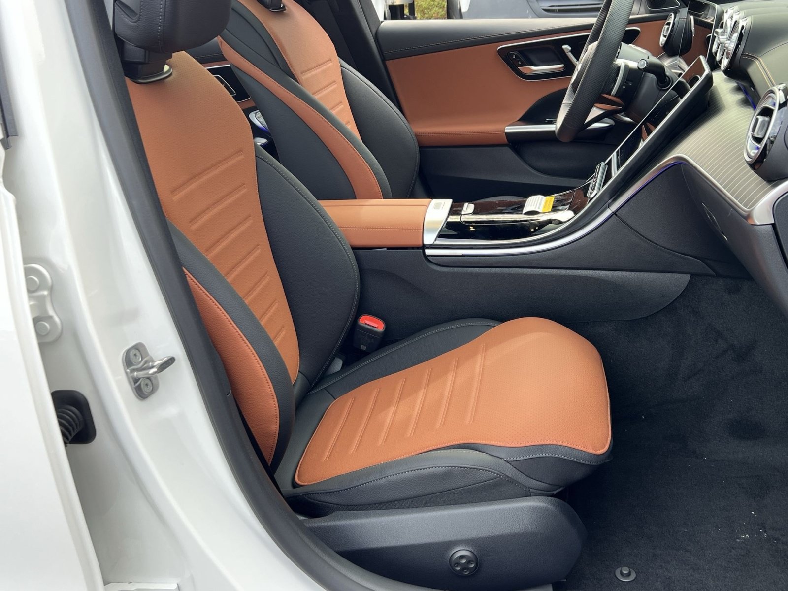 New 2027 Mercedes-Benz C 300 4MATIC Sedan image 33