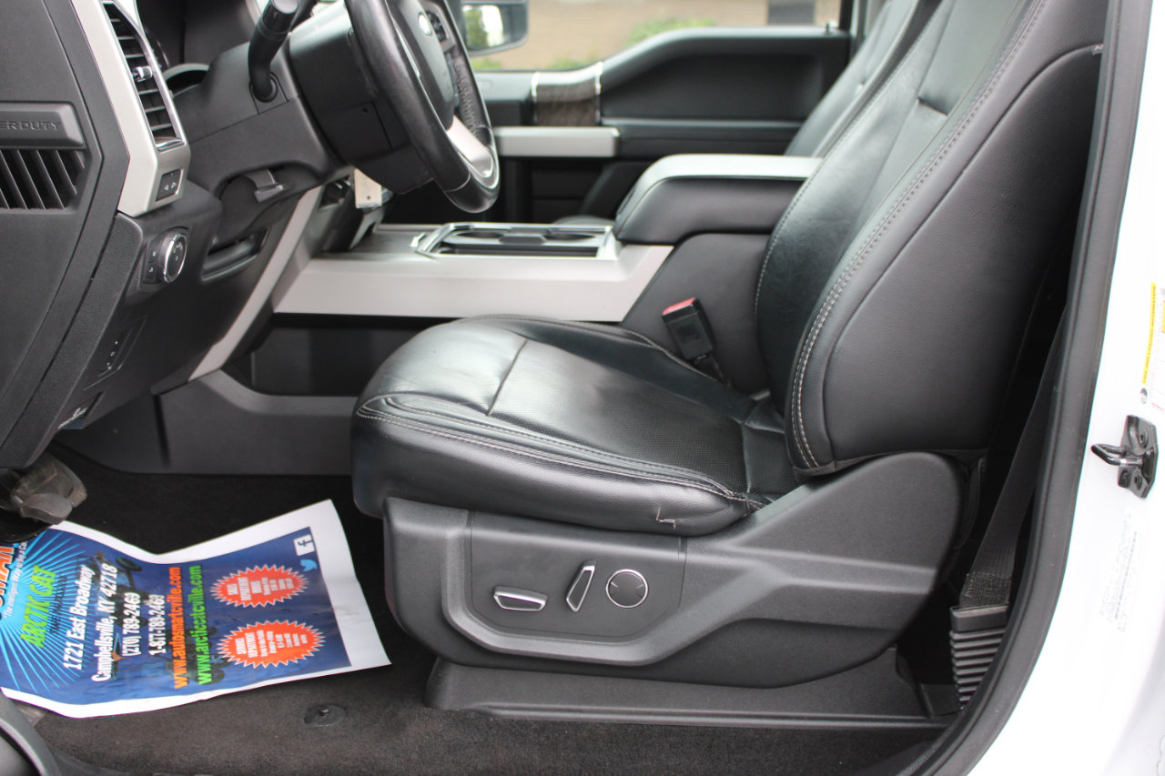 Used 2019 Ford F250 Lariat w/ Chrome Package image 18