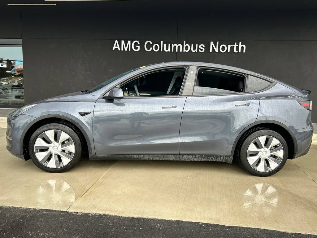 Used 2023 Tesla Model Y AWD image 4