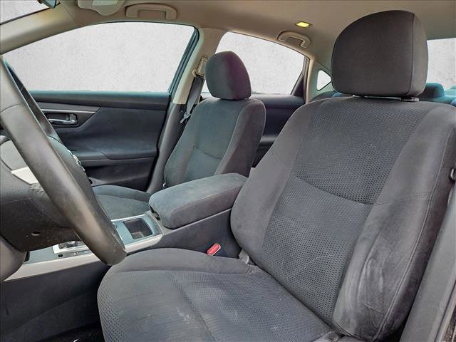 Used 2015 Nissan Altima 2.5 SV FWD image 14