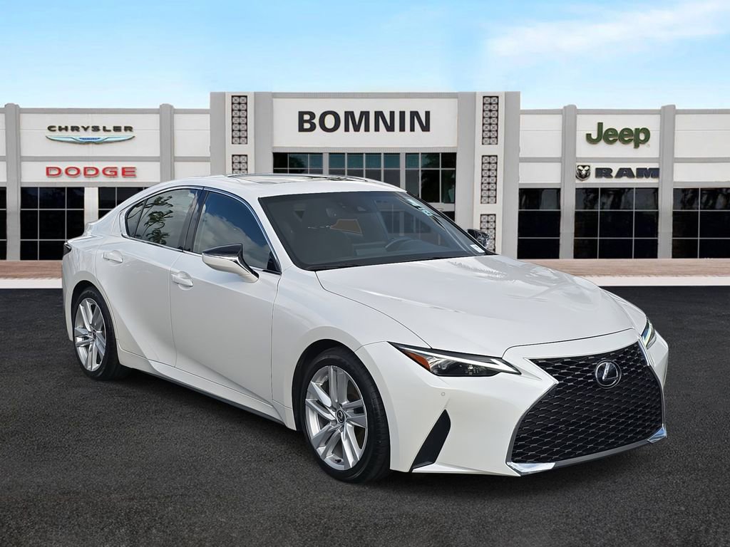 Used 2023 Lexus IS 300 w/ Comfort Package video 2