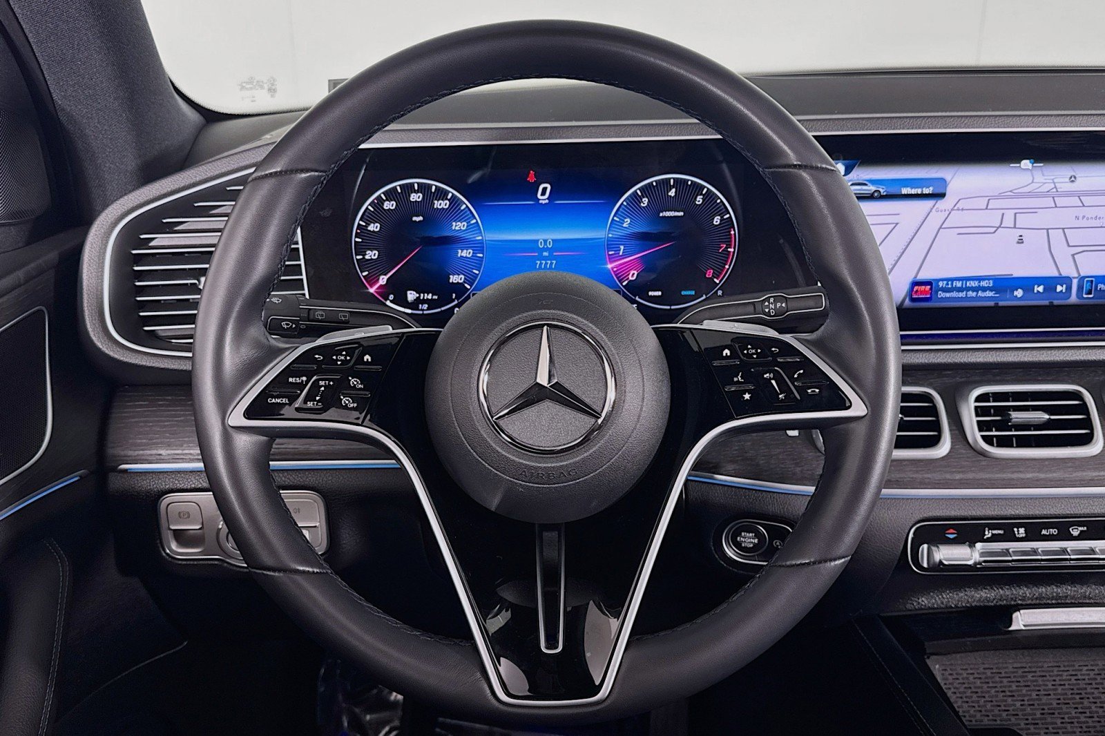Certified 2025 Mercedes-Benz GLE 350 4MATIC image 18
