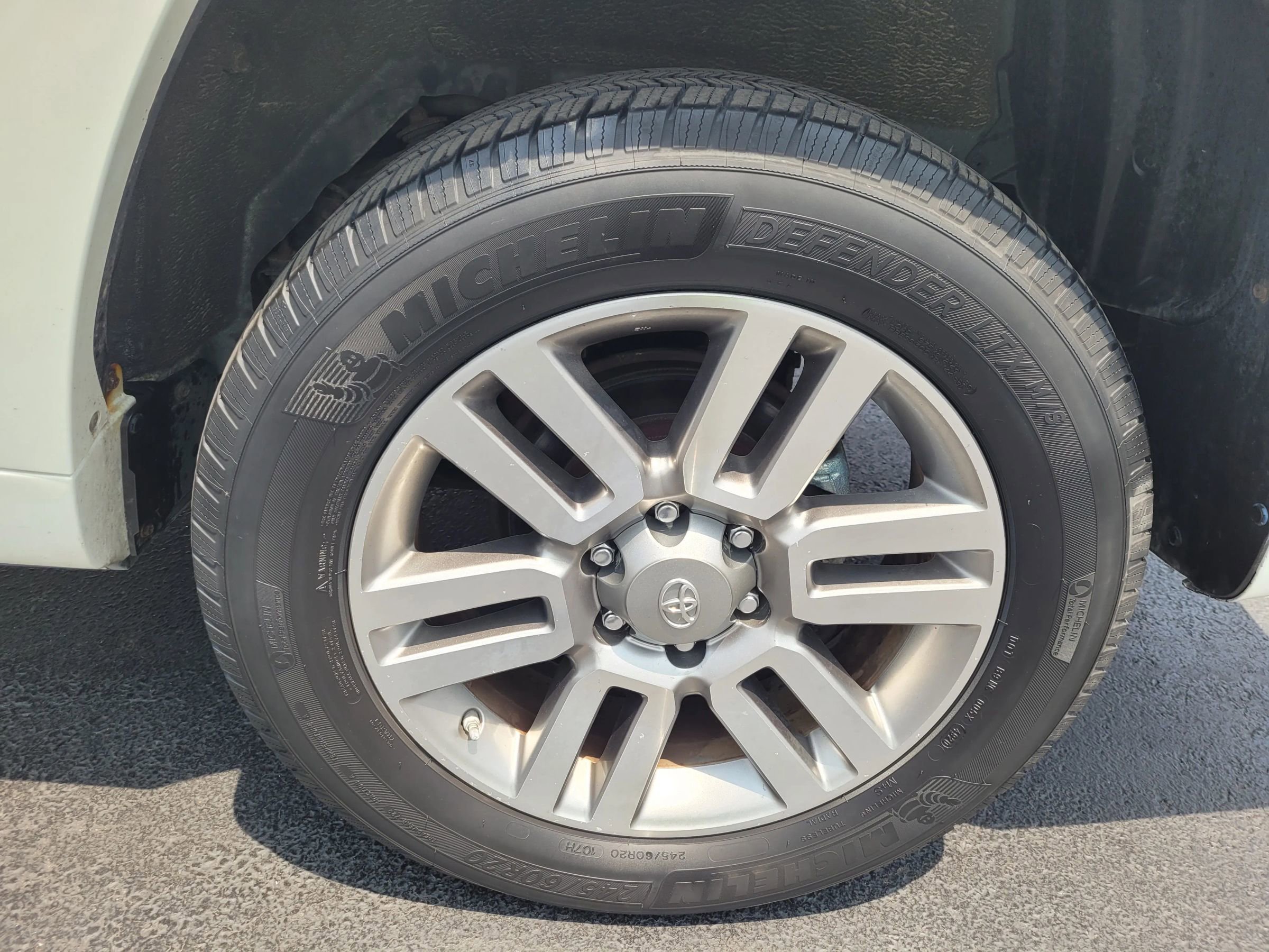 Used 2013 Toyota 4Runner Limited image 7