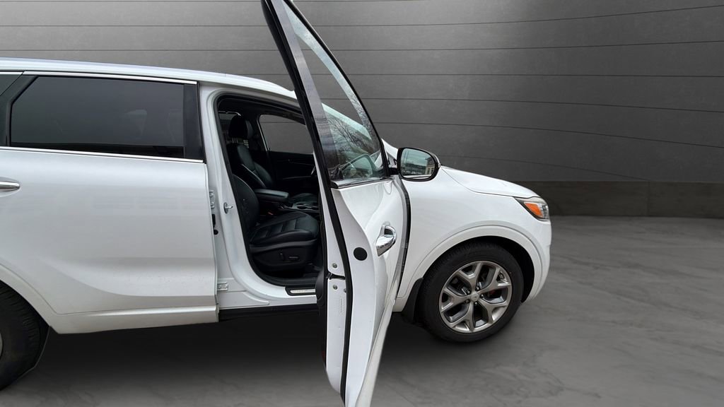 Used 2016 Kia Sorento SX image 24