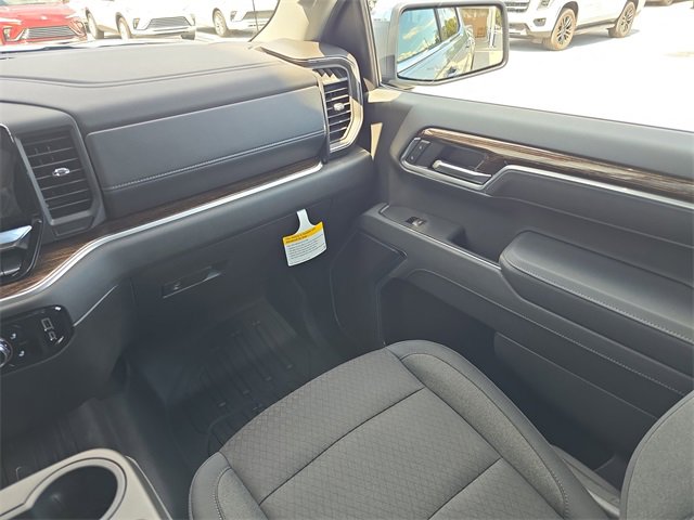 New 2026 GMC Sierra 1500 SLE w/ Preferred Package image 16