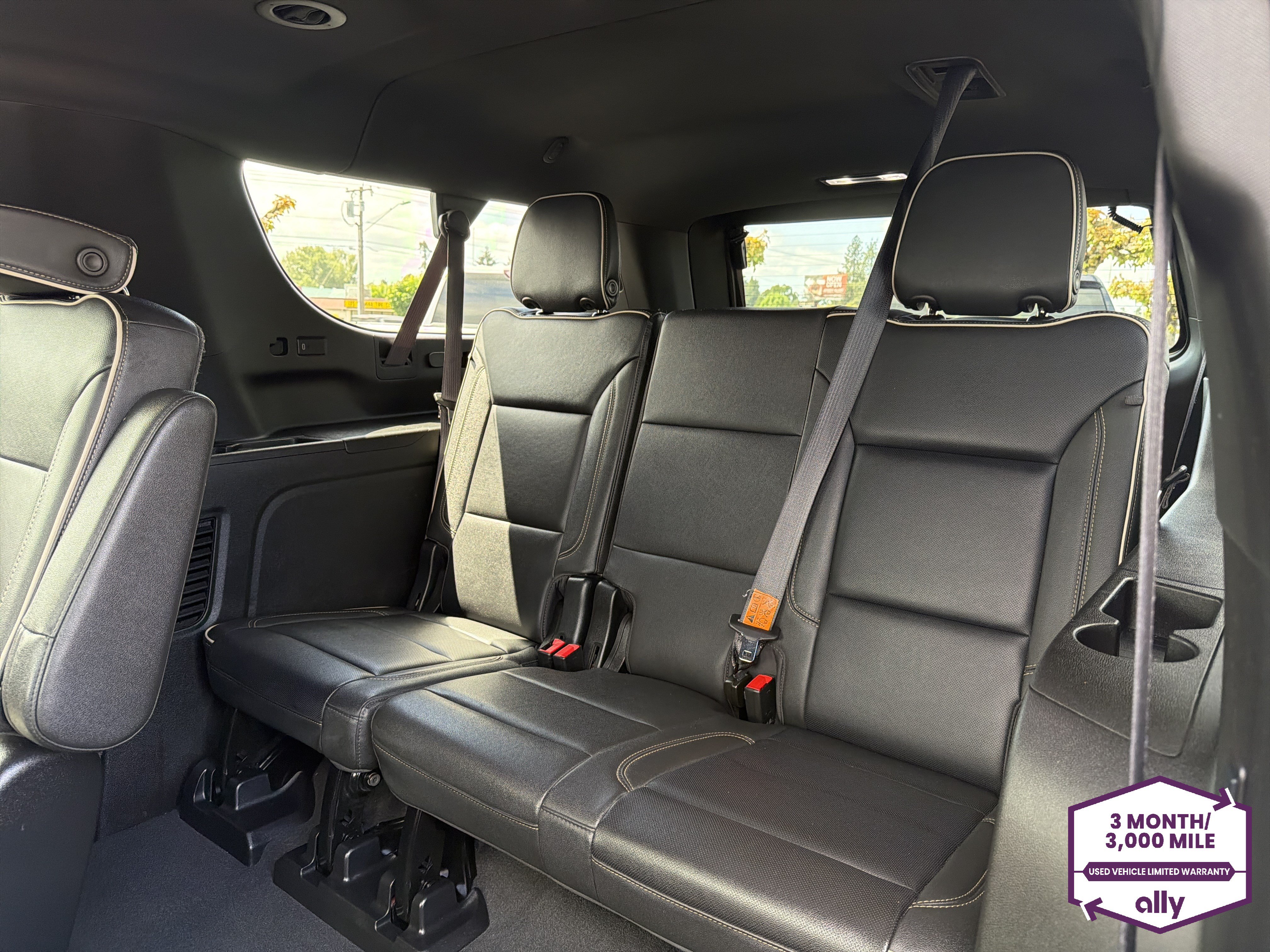Used 2024 Chevrolet Suburban Premier AWD/4WD image 12