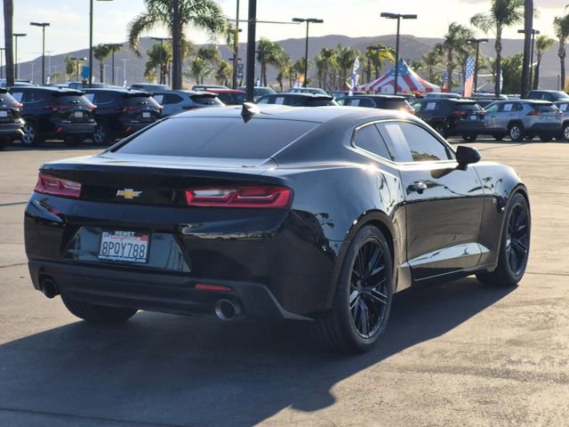 Used 2018 Chevrolet Camaro LT RWD image 5