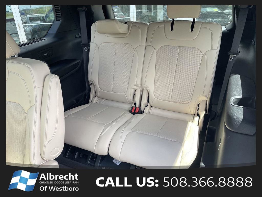 New 2026 Jeep Grand Cherokee L Limited AWD/4WD image 13