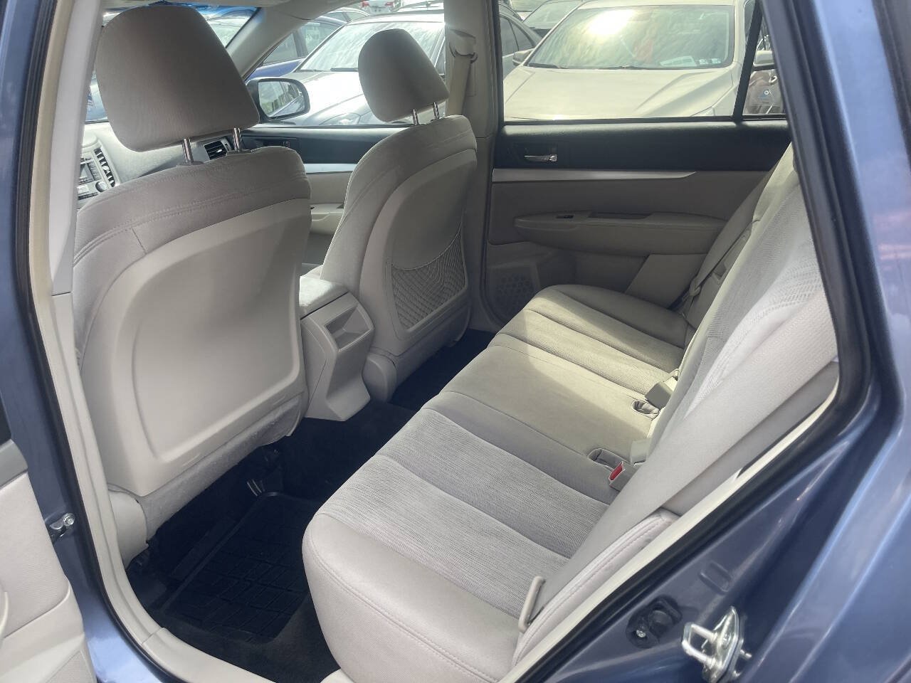 Used 2013 Subaru Outback 2.5i Premium AWD/4WD image 20