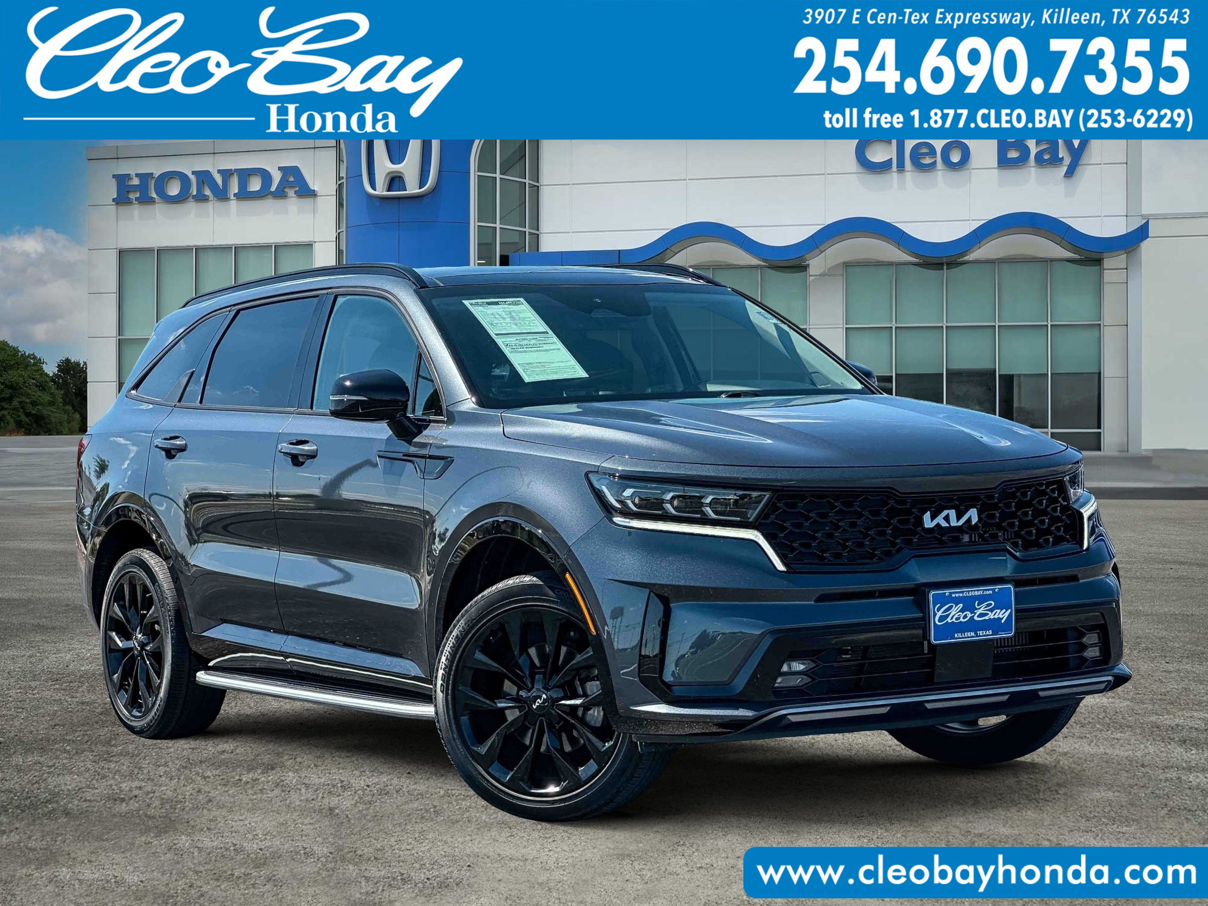 Used 2023 Kia Sorento SX