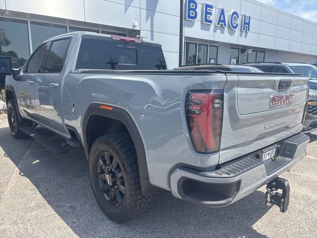 Used 2025 GMC Sierra 2500 AT4 w/ AT4 Premium Plus Package AWD/4WD image 5