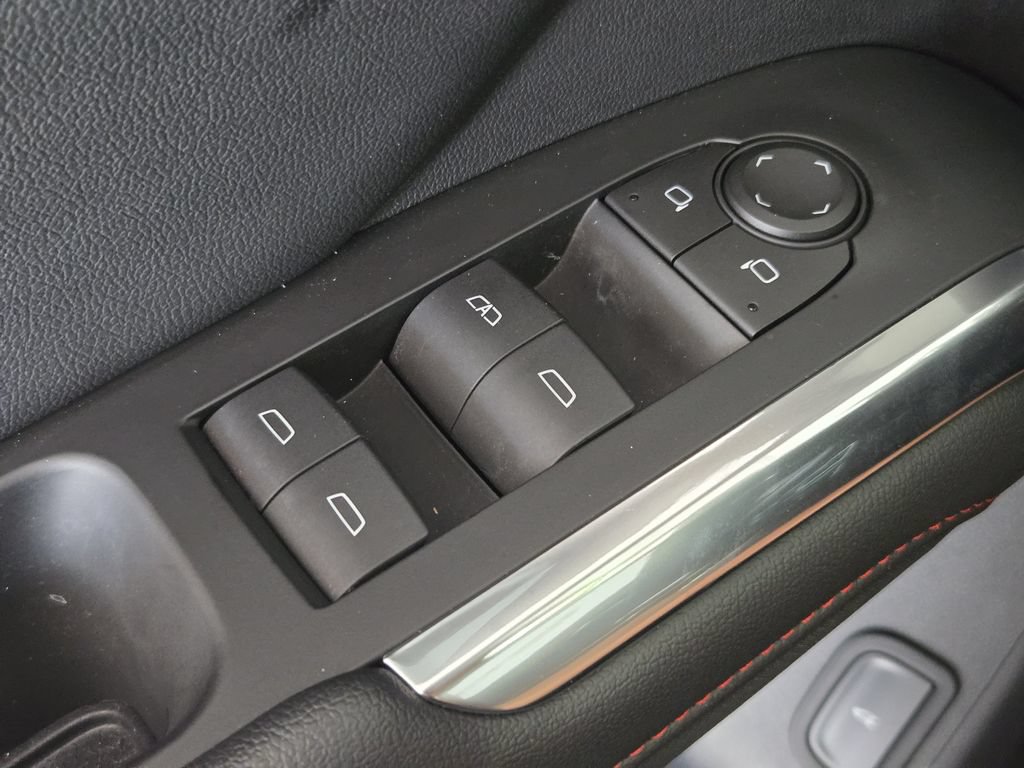 Used 2024 Chevrolet Traverse Z71 AWD/4WD image 24