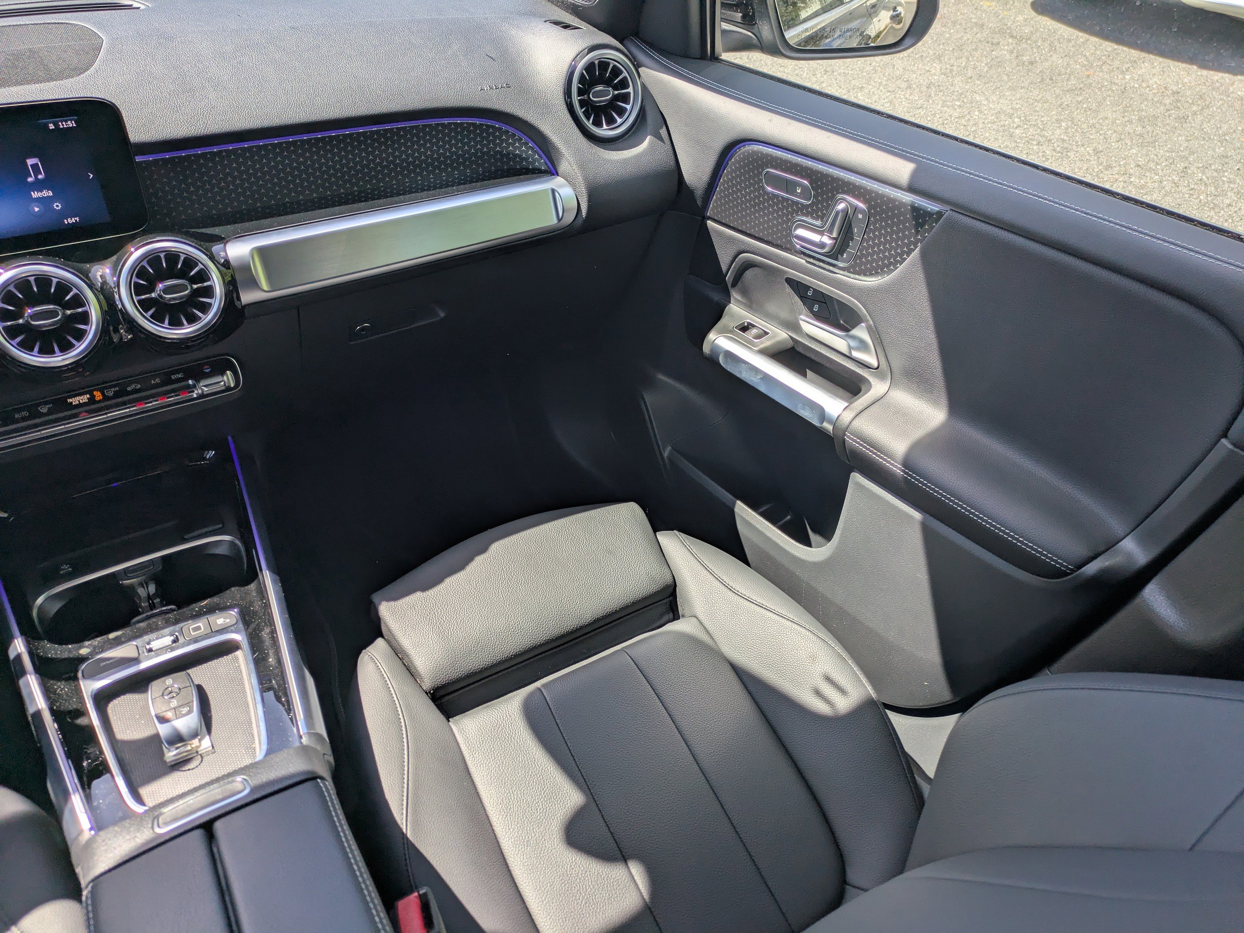 Used 2025 Mercedes-Benz GLB 250 image 16