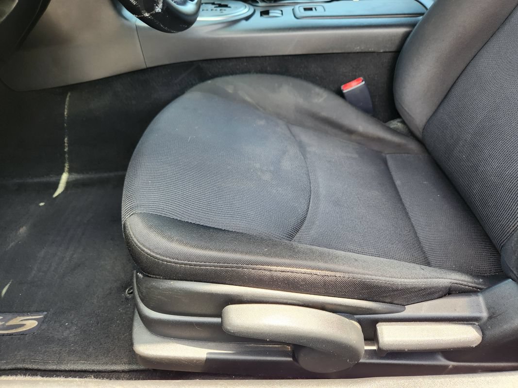 Used 2015 MAZDA MX-5 Miata Sport RWD image 28
