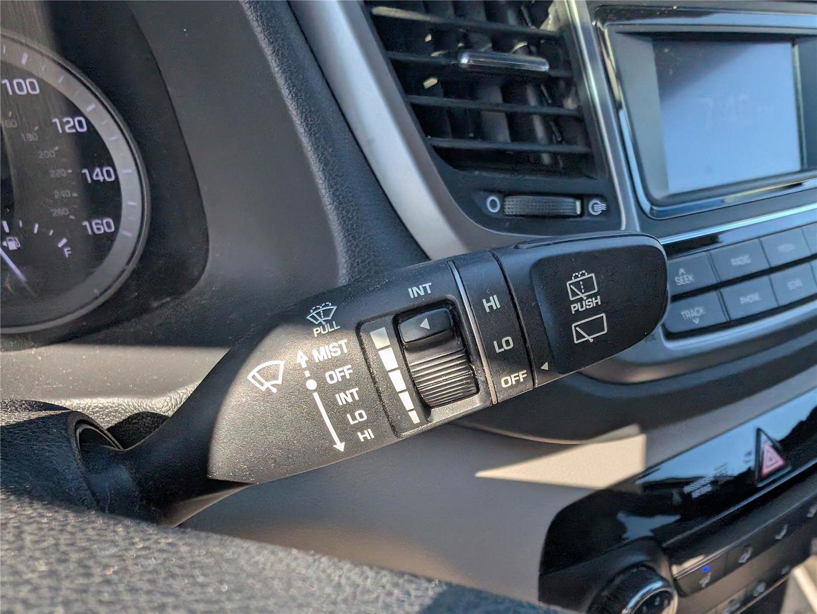 Used 2016 Hyundai Tucson SE image 25