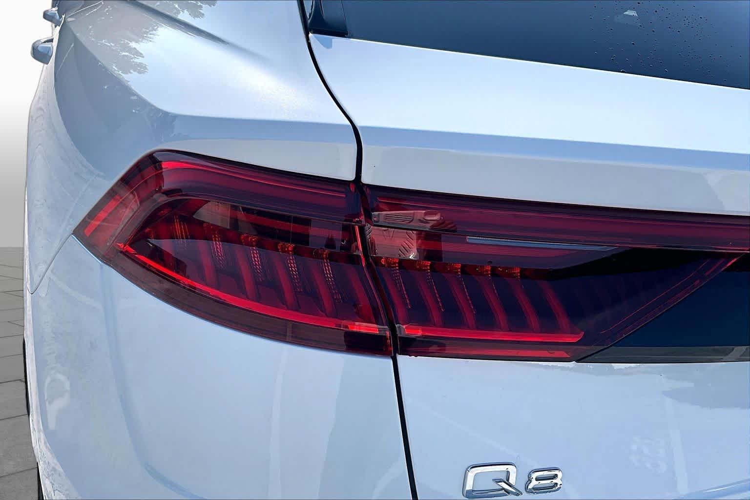 Used 2019 Audi Q8 Prestige w/ Towing Package AWD/4WD image 29