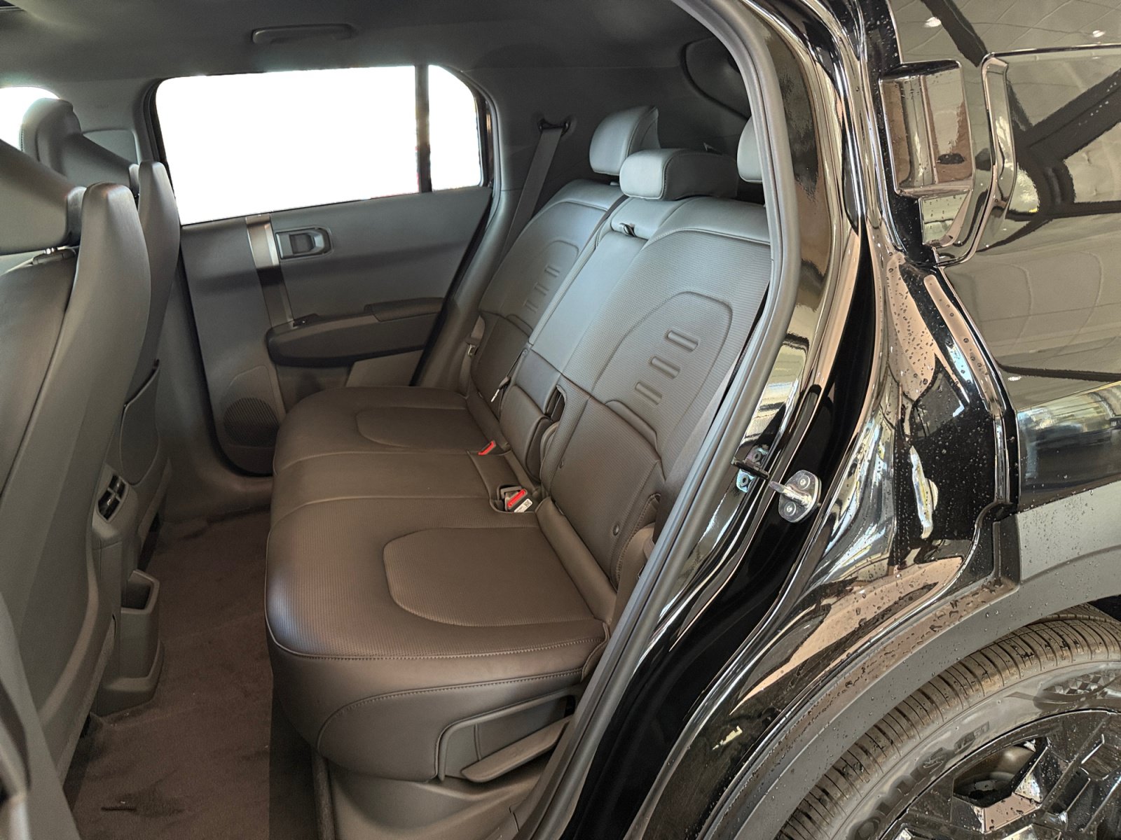 New 2027 Kia EV3 Land FWD image 16