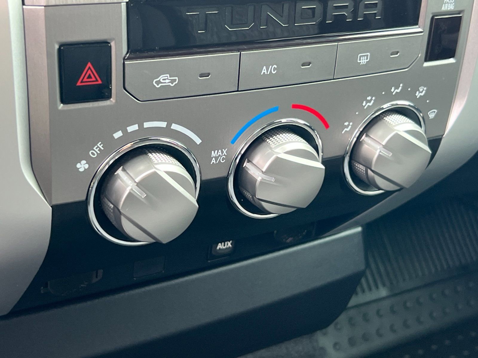 Used 2018 Toyota Tundra SR5 image 19