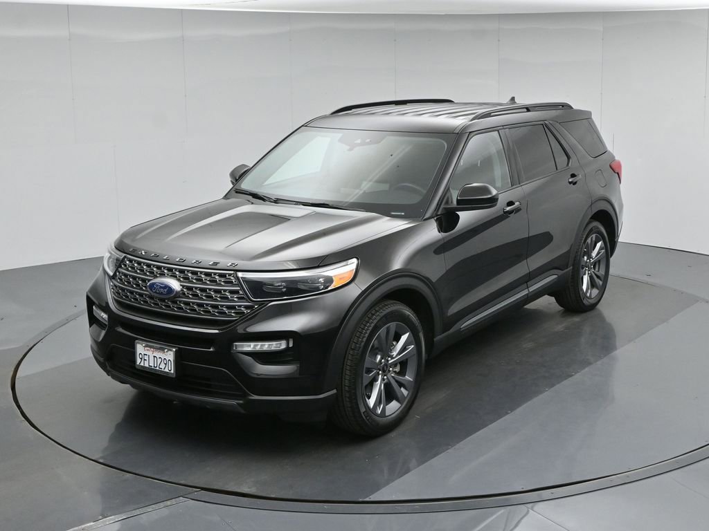 Used 2022 Ford Explorer XLT w/ Equipment Group 202A RWD image 39