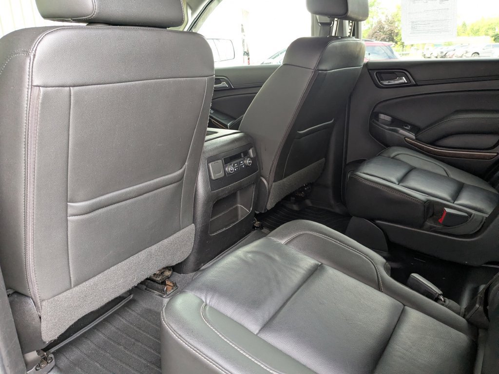 Used 2019 Chevrolet Tahoe LT w/ Luxury Package AWD/4WD image 29