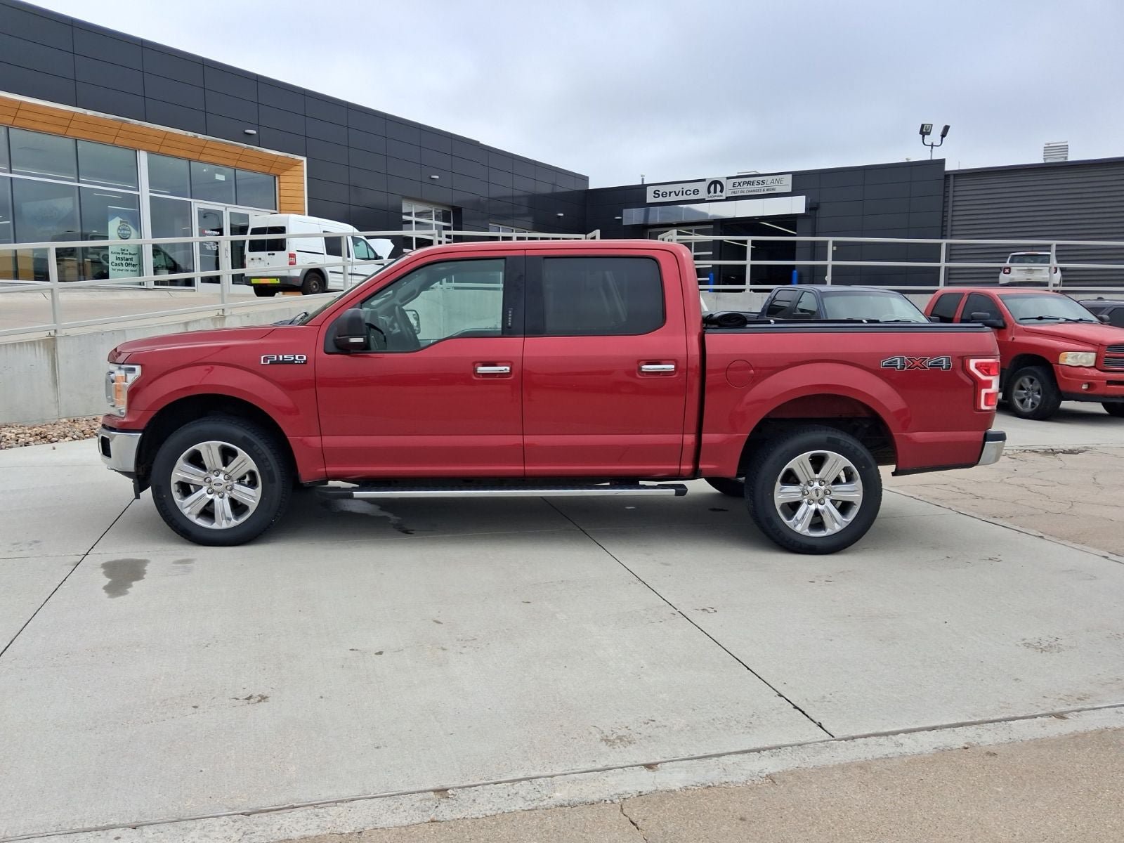 Used 2020 Ford F150 XLT w/ Equipment Group 302A Luxury AWD/4WD image 2
