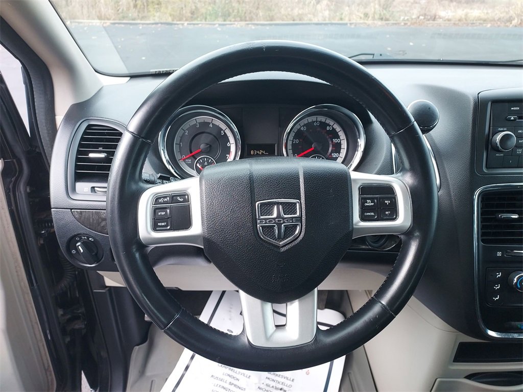 Used 2016 Dodge Grand Caravan American Value Package w/ UConnect Hands-Free Group image 19