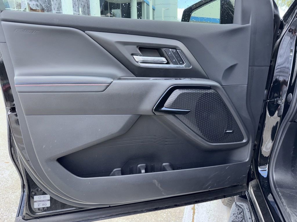 Used 2024 Chevrolet Silverado EV RST AWD/4WD image 21