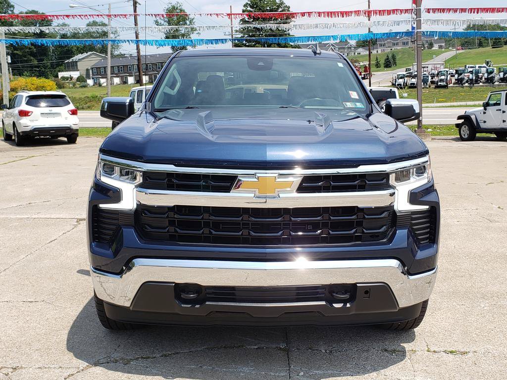 Used 2022 Chevrolet Silverado 1500 LT AWD/4WD image 8