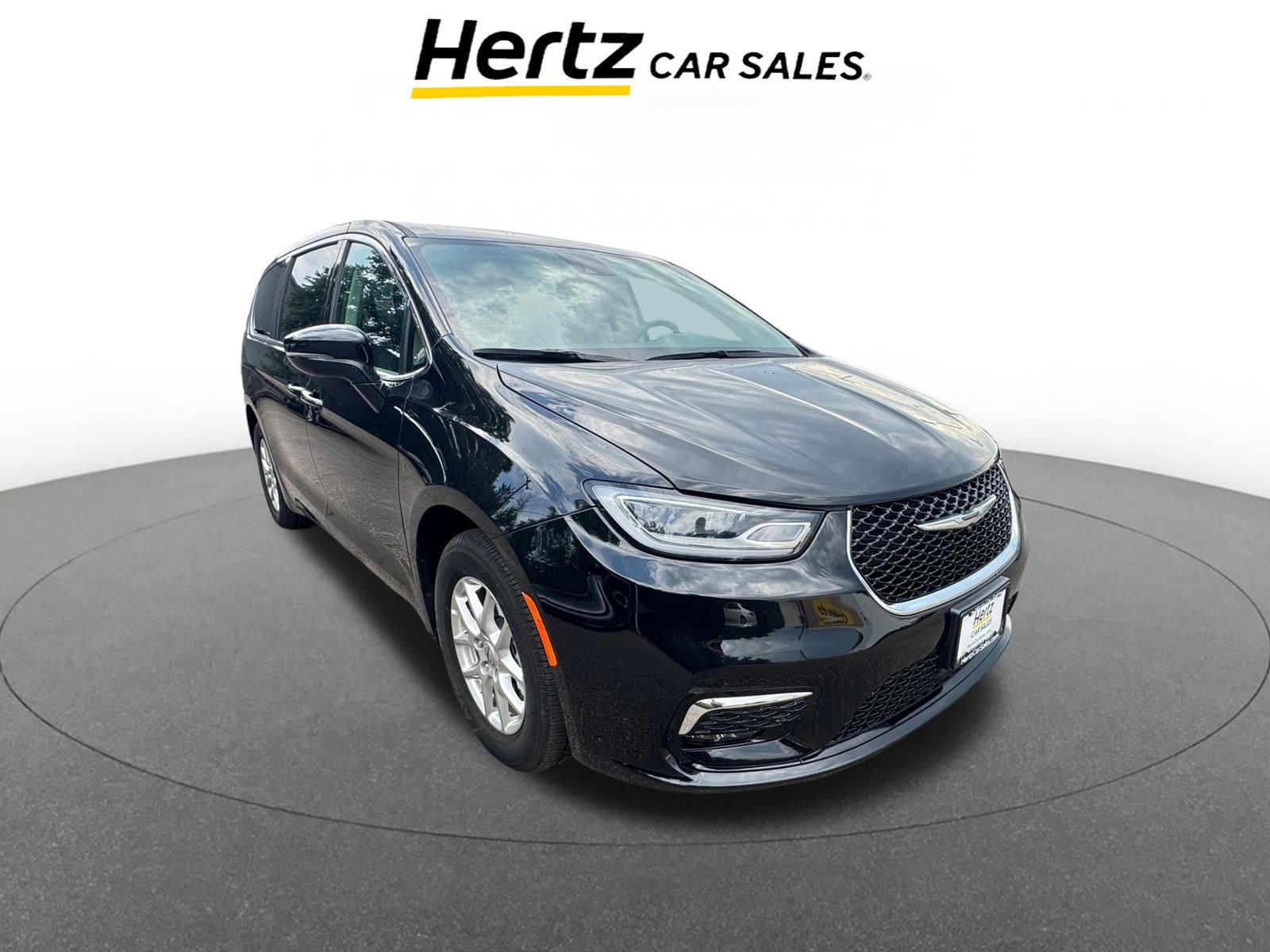 Used 2024 Chrysler Pacifica Touring-L