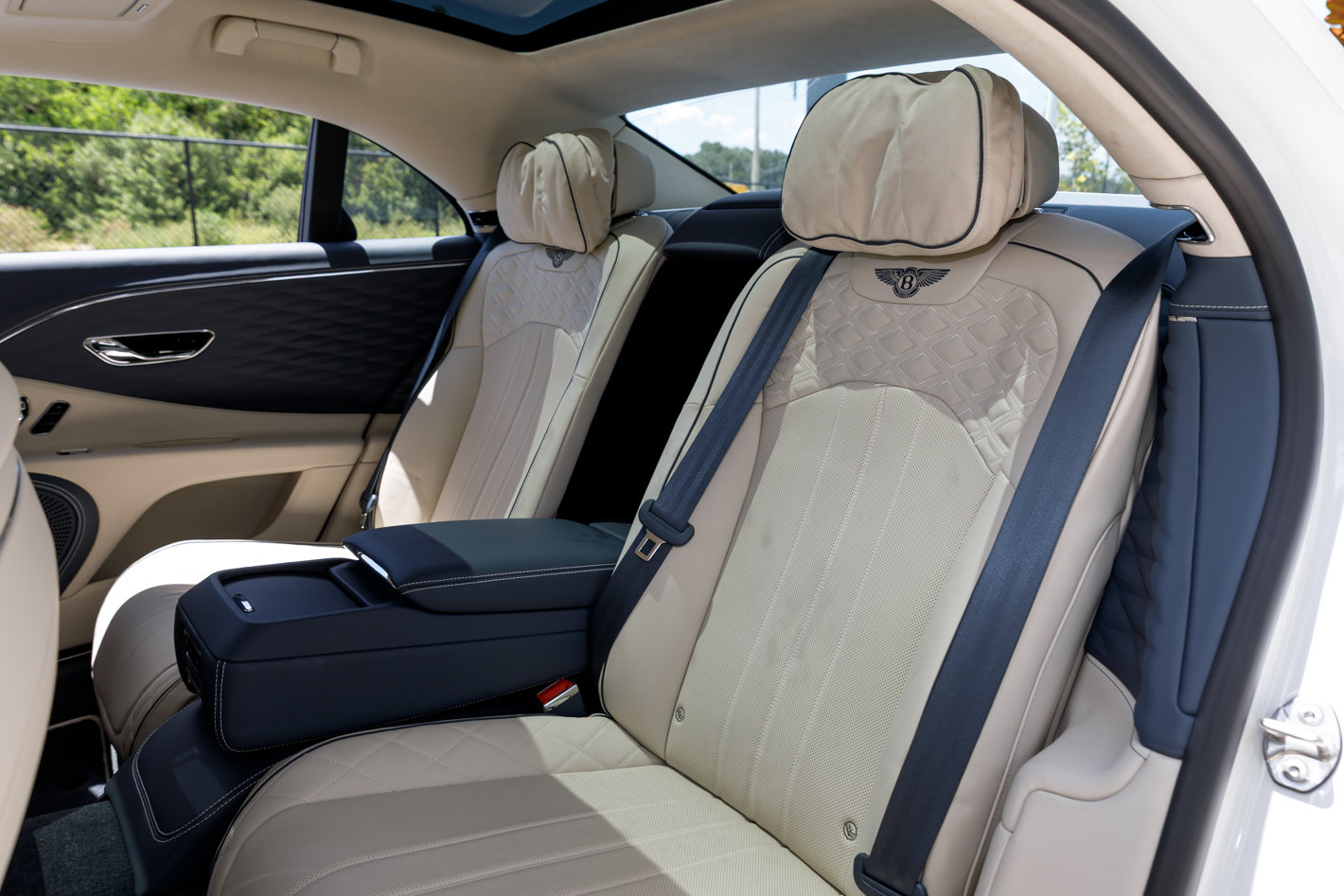 Certified 2024 Bentley Flying Spur W12 AWD/4WD image 20
