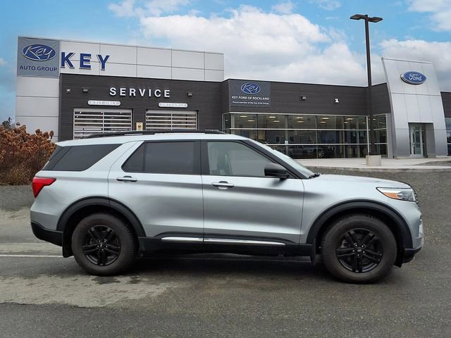 Used 2022 Ford Explorer XLT image 4