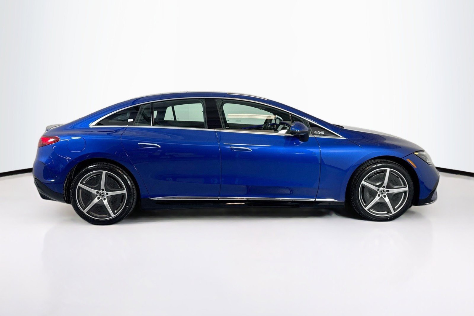 Used 2023 Mercedes-Benz EQE 350+ Sedan w/ Exclusive Trim Package image 4